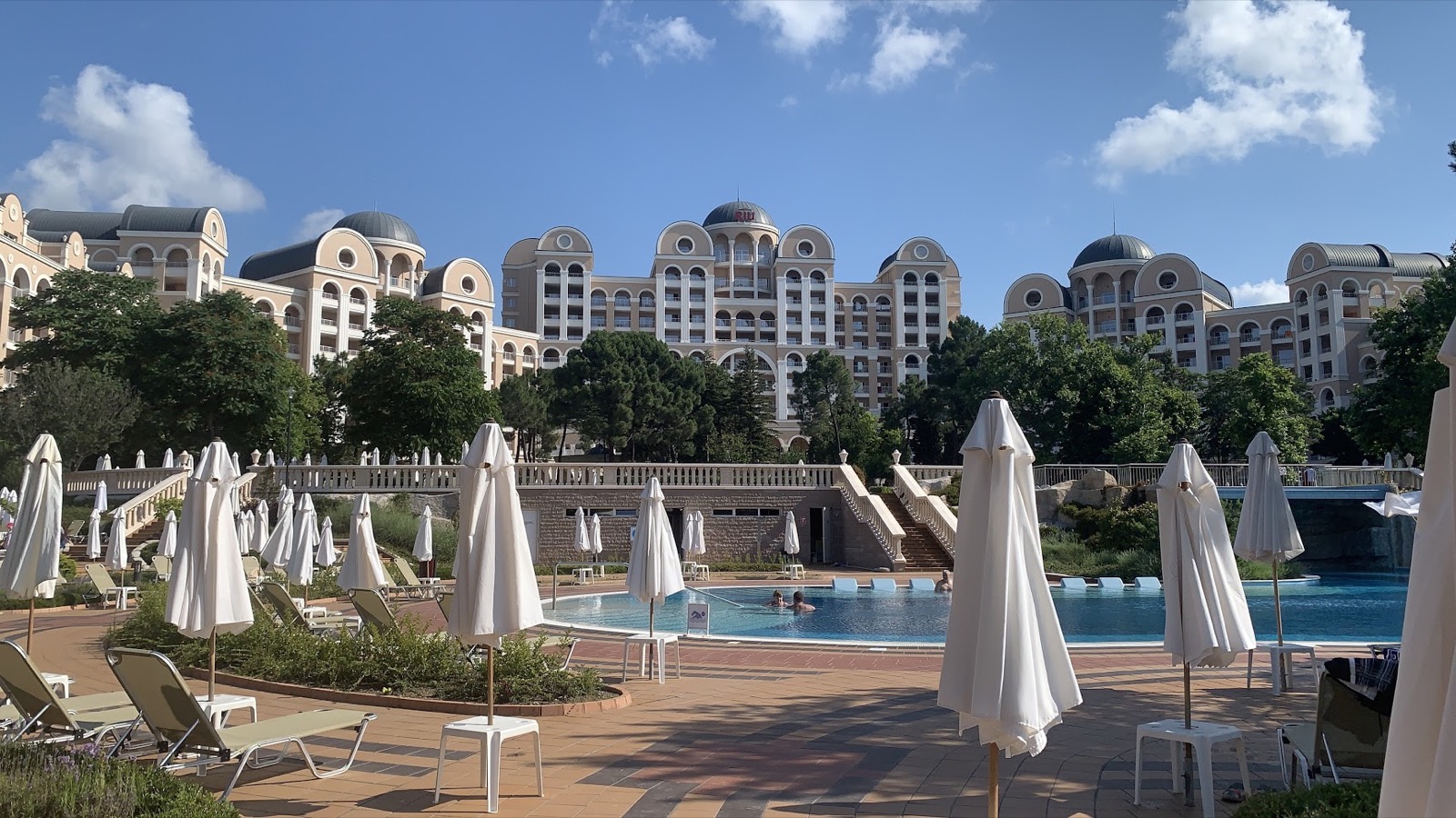 hotel2