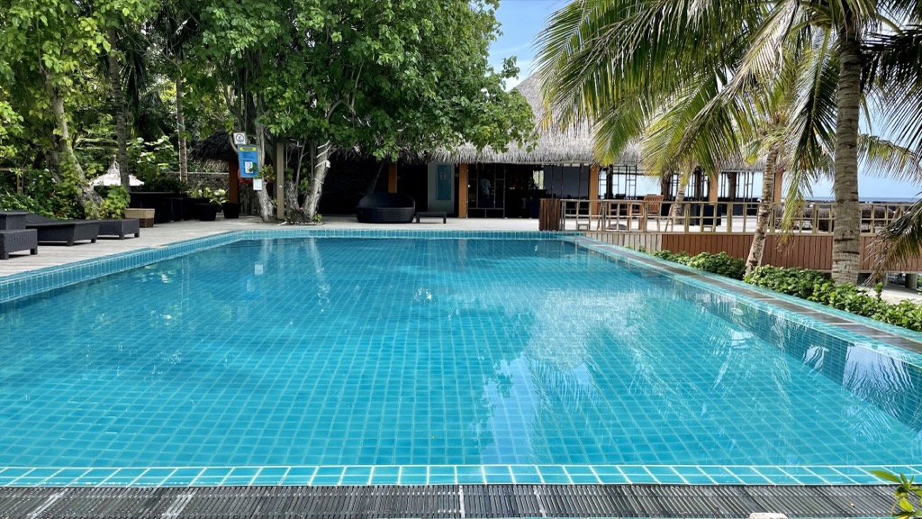 pool02