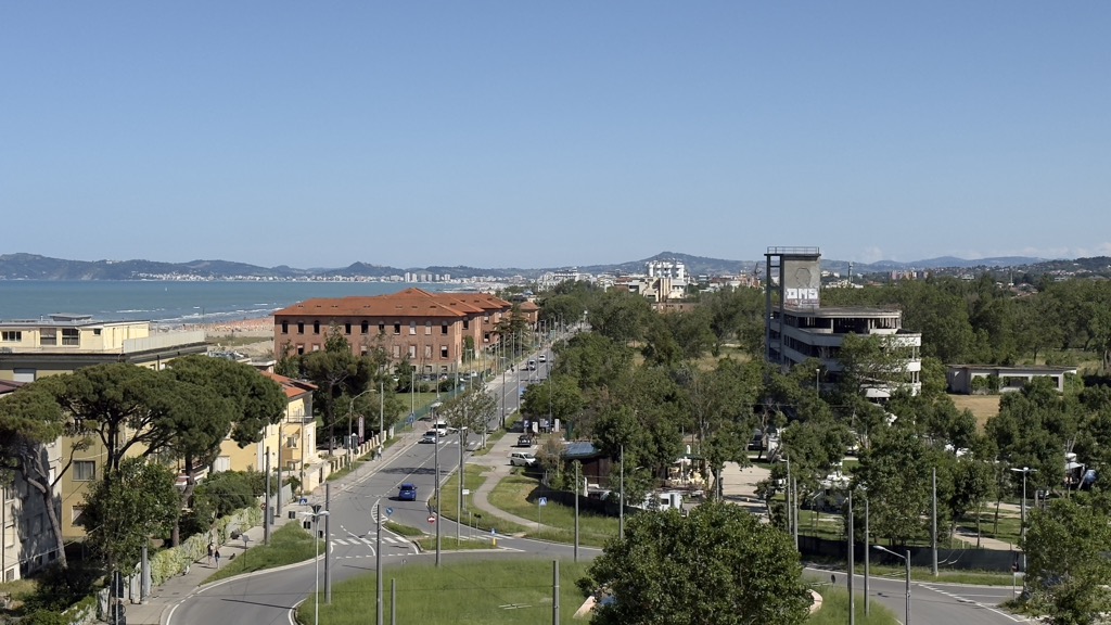 view02